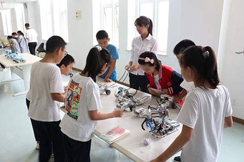 1699423615203138.jpg 實踐探究活動課程化-(2).jpg